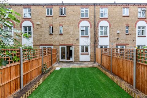 Keats Close, London SE1