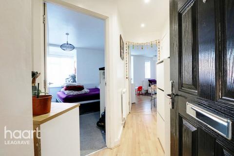 undefined, Empress Road, Luton