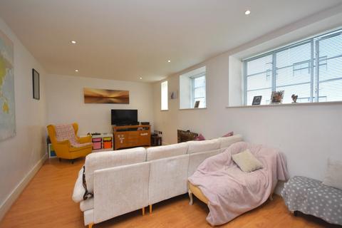 undefined, 21 Courtlands, Hayes Point, Sully, CF63 2PN