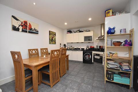 undefined, 21 Courtlands, Hayes Point, Sully, CF63 2PN