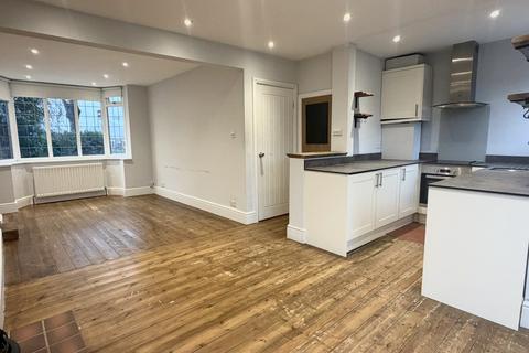 undefined, Charles Street, Warwick
