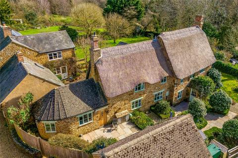 3 bedroom detached house for sale, The Green, Banbury OX15