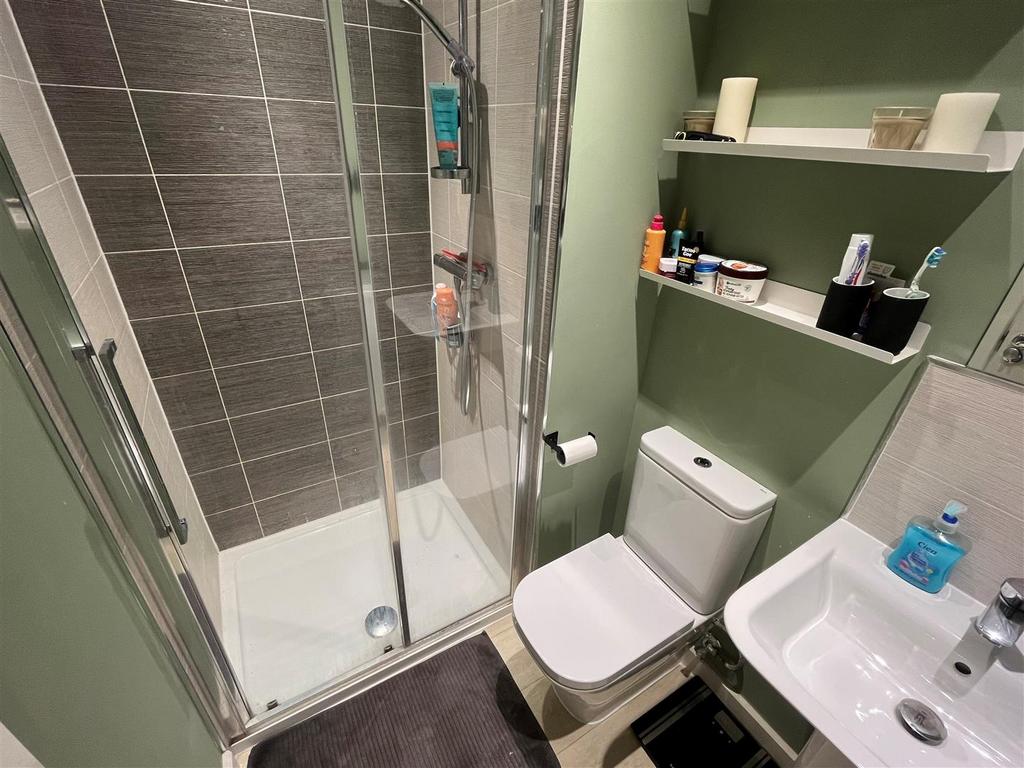 Ensuite.jpg