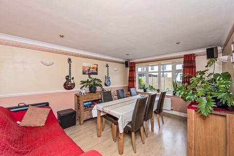 5 bedroom end of terrace house for sale, New Street, Crawley RH10