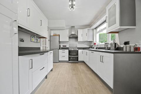 4 bedroom detached house for sale, Broadstone