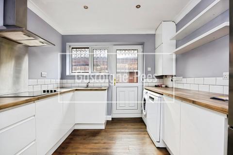 undefined, Salt Box Road, Guildford, GU3