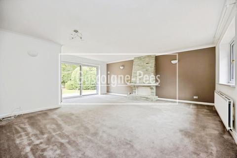 undefined, Salt Box Road, Guildford, GU3