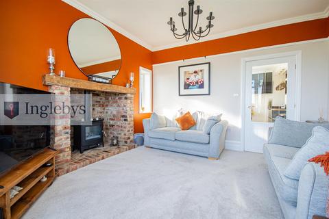 3 bedroom semi-detached house for sale, Coast Road, Redcar