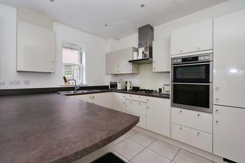 5 bedroom semi-detached house for sale, Wyvern Way, Burgess Hill