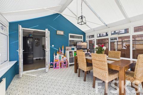 2 bedroom detached house for sale, Farm Road, Canvey Island, SS8