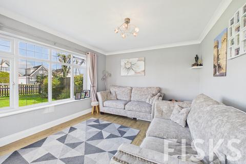 2 bedroom detached house for sale, Farm Road, Canvey Island, SS8