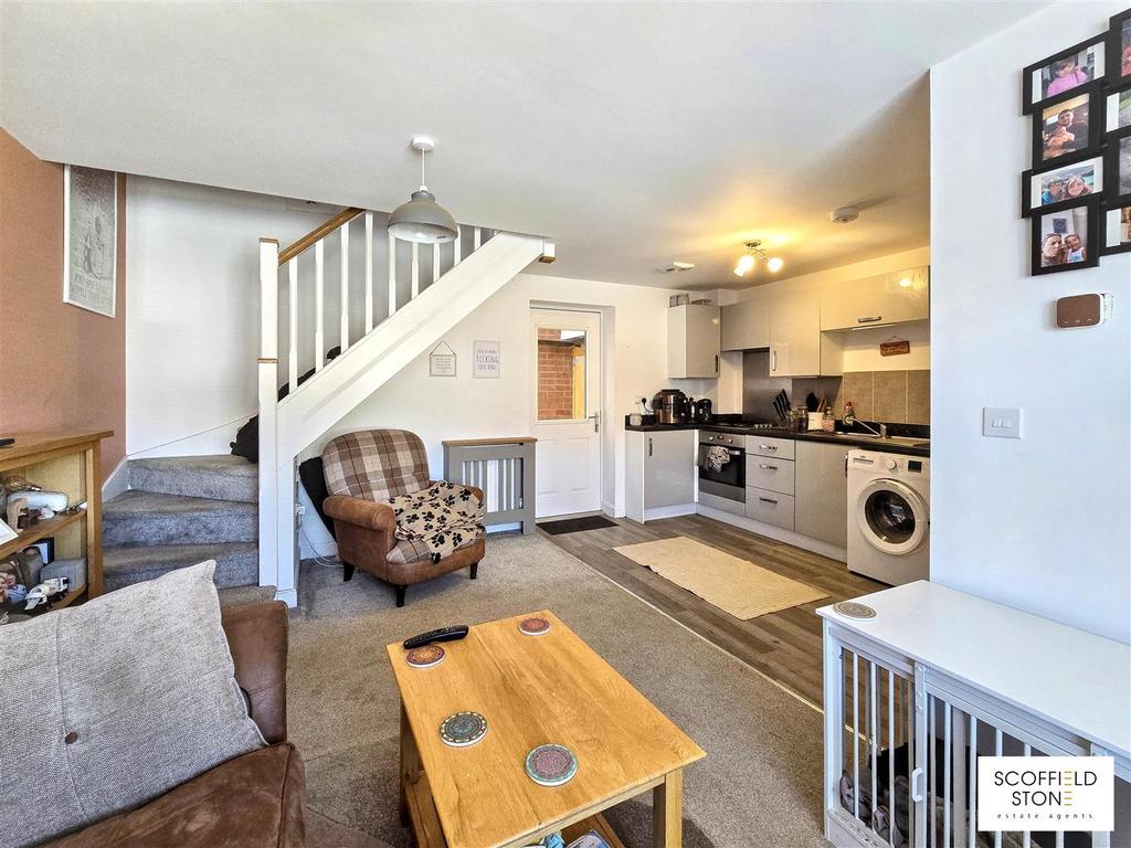 Lounge/Kitchen