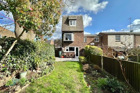 3 bedroom townhouse for sale, Lych Gate Walk, Hayes, Middlesex, UB3