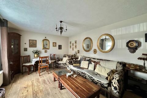 3 bedroom townhouse for sale, Lych Gate Walk, Hayes, Middlesex, UB3