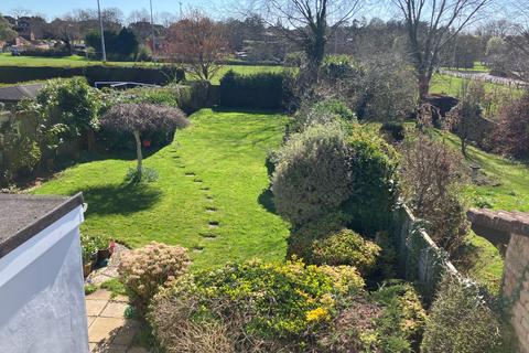 undefined, Mount Pleasant, walking distance to school, sports centre and central Wells