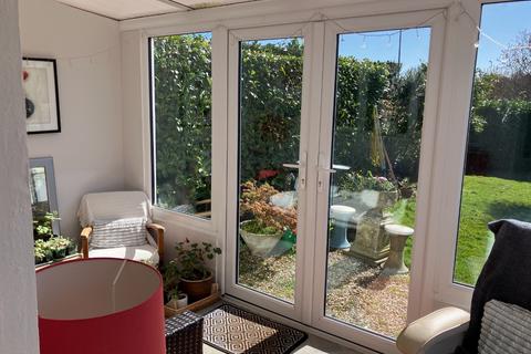 undefined, Mount Pleasant, walking distance to school, sports centre and central Wells
