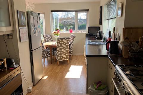 undefined, Mount Pleasant, walking distance to school, sports centre and central Wells