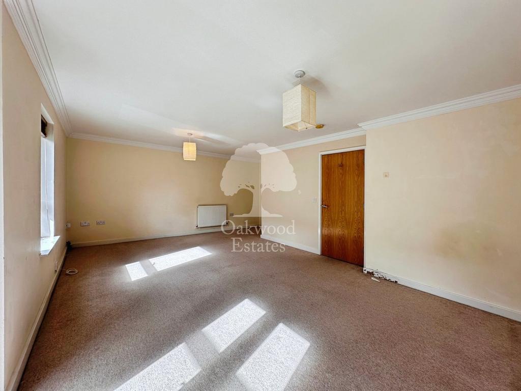 4th Bedroom/ 2nd Lounge