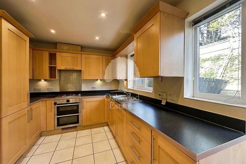 undefined, Tadros Court, High Wycombe HP13