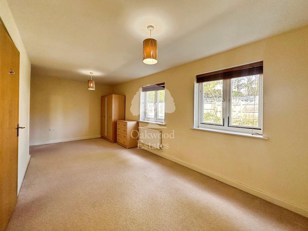 1st Floor main bedroom