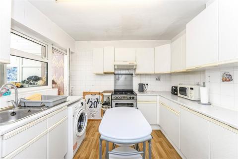 undefined, Third Avenue, Dagenham RM10