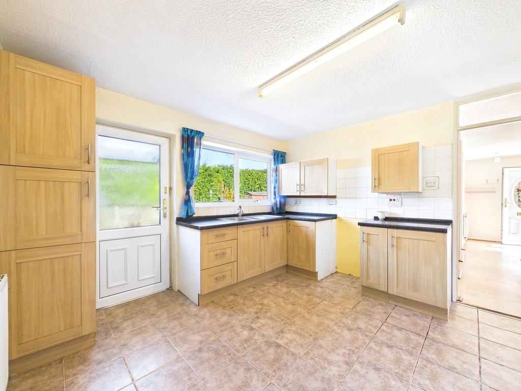 Breakfast/kitchen