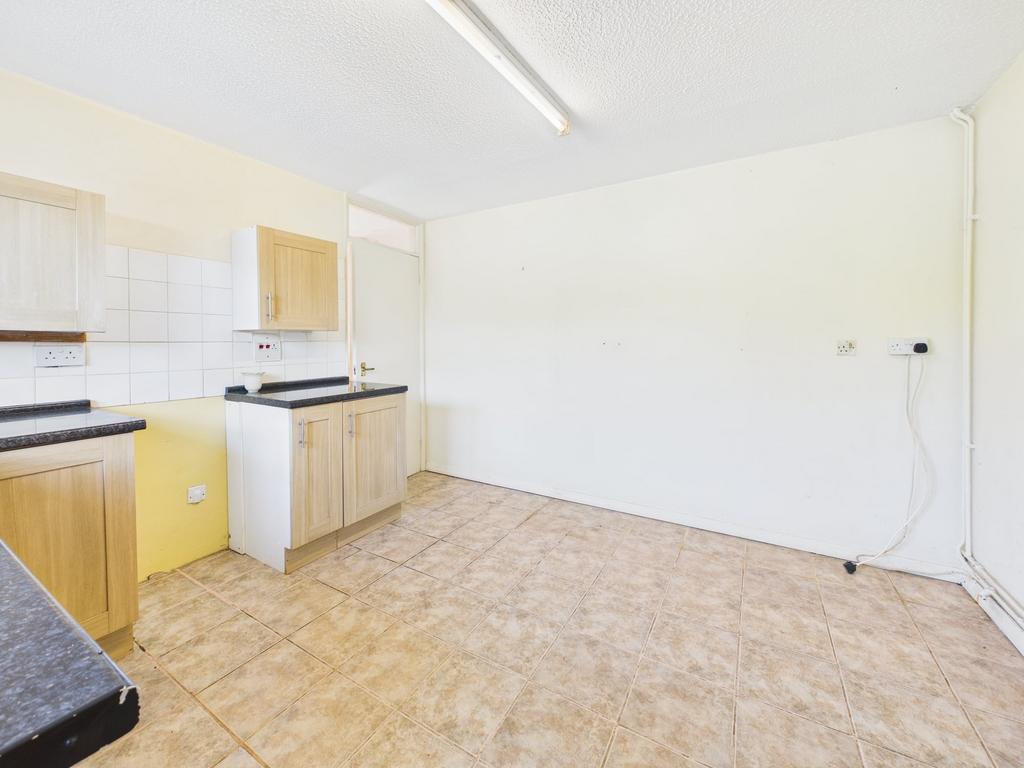 Breakfast/kitchen