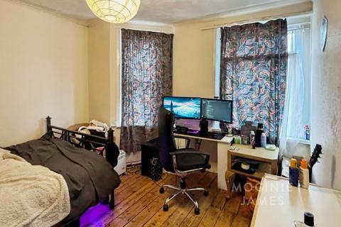 undefined, Connaught Road, Roath, Cardiff, CF24