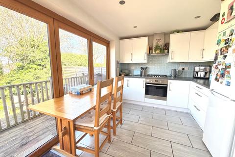 undefined, Tring Road, Aylesbury HP22