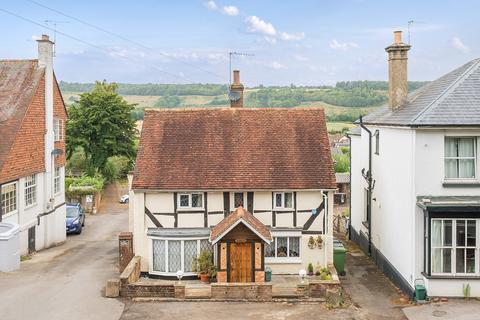 Guildford Road, Westcott, RH4
