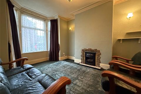 4 bedroom semi-detached house for sale, Westmoreland Grove, Bridlington, East Riding of Yorkshire, YO15