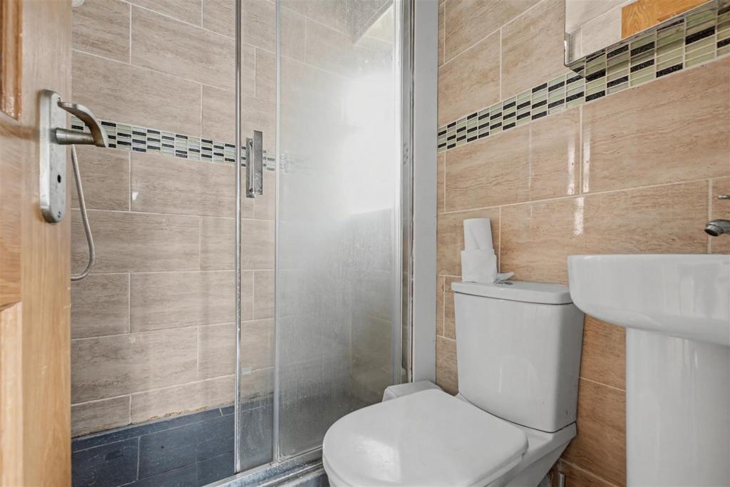 Shower Room.jpeg