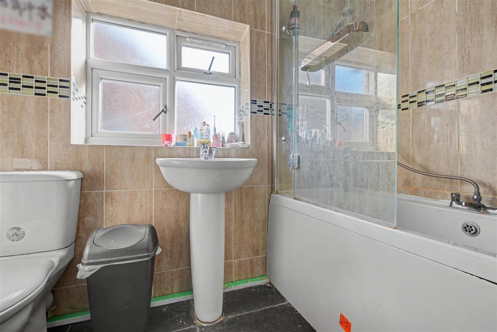 Bathroom.jpeg