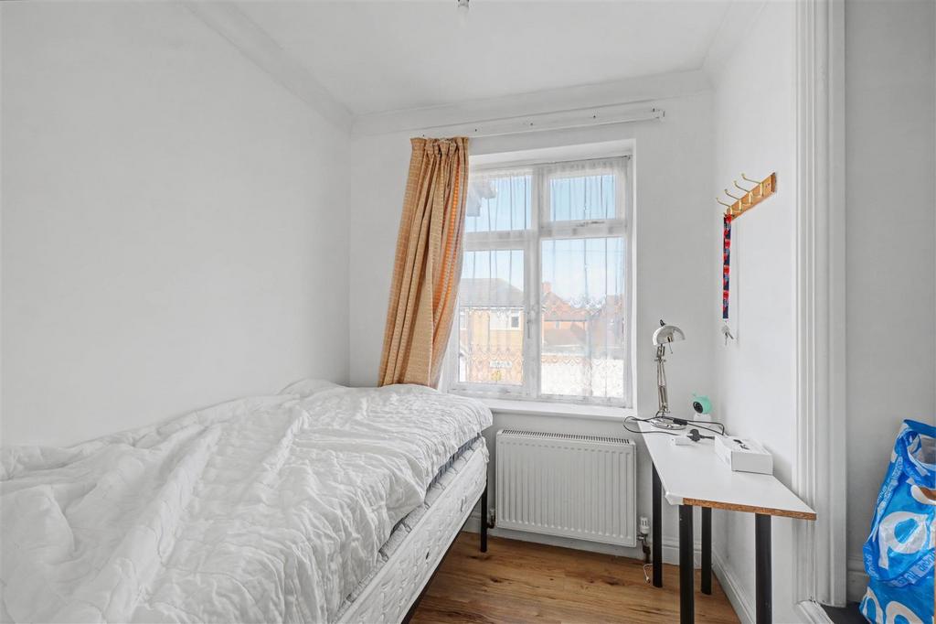 Bedroom 5.jpeg