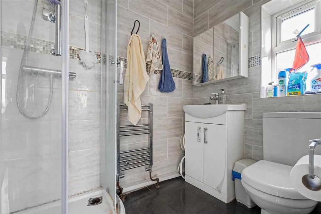 Ensuite.jpeg