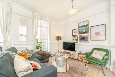 undefined, City Road, London EC1V