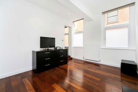 2 bedroom flat to rent, Northburgh Street, London EC1V