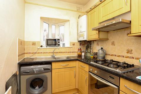 undefined, Melrose Avenue, Mitcham CR4