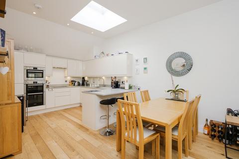 undefined, Burgess Mews, London SW19
