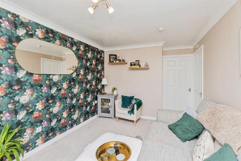 2 bedroom semi-detached house for sale, Ridings Way, Buttershaw, BRADFORD