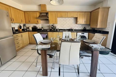 4 bedroom end of terrace house for sale, Peterson Drive, Grimsby DN36