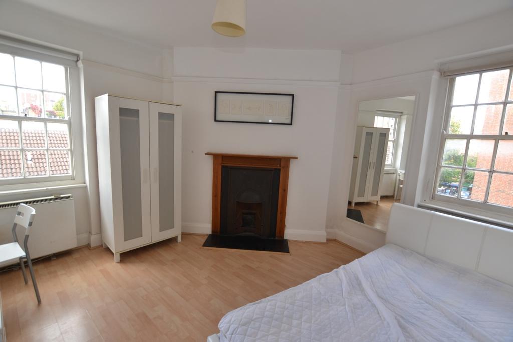 Reception/Bedroom