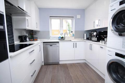 undefined, Aurora Close, Watford WD25