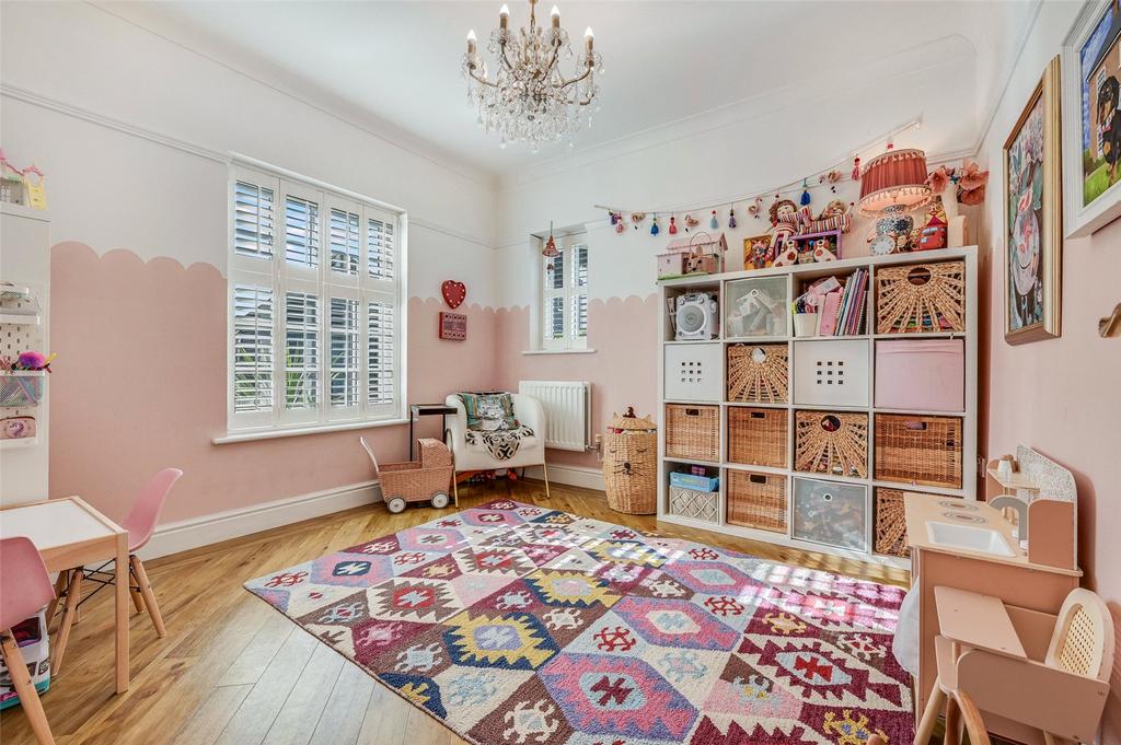 Snug/Playroom