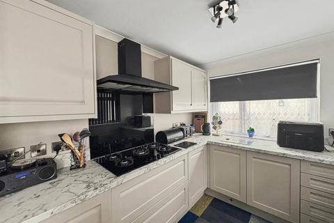 2 bedroom end of terrace house for sale, Meadow Way, Plymouth PL7