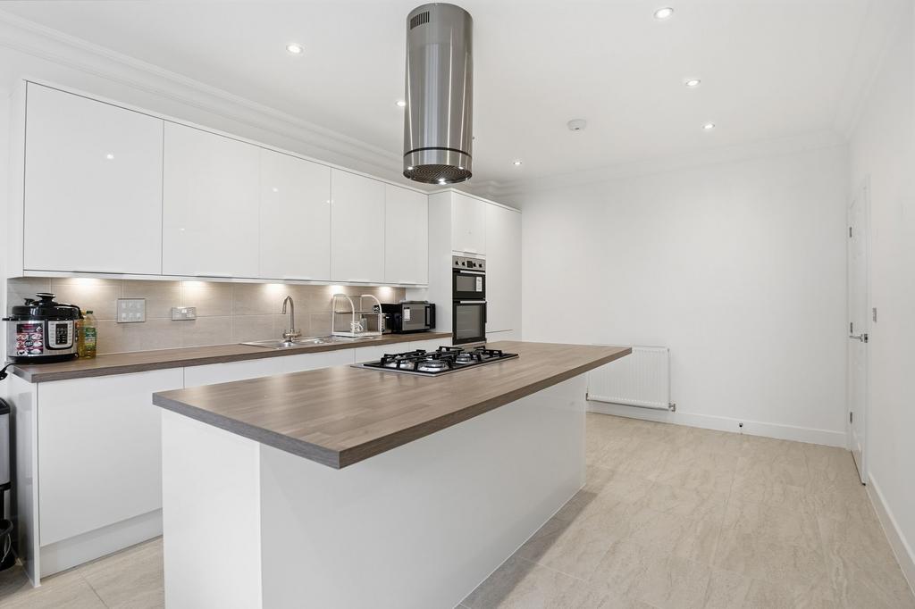 Kitchen/Breakfast Area