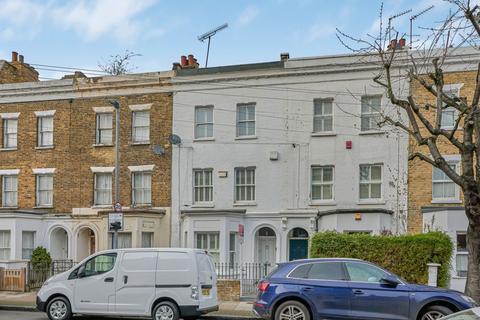 3 bedroom terraced house for sale, Simpson Street, Battersea, London, SW11