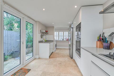 3 bedroom terraced house for sale, Simpson Street, Battersea, London, SW11