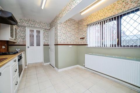 2 bedroom semi-detached house for sale, Nesbitt Street, Sutton-in-Ashfield, Nottinghamshire, NG17