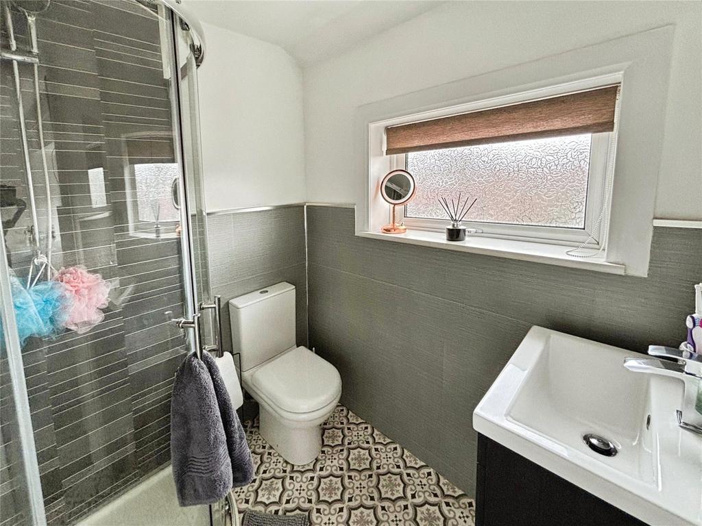 En-Suite Shower Room